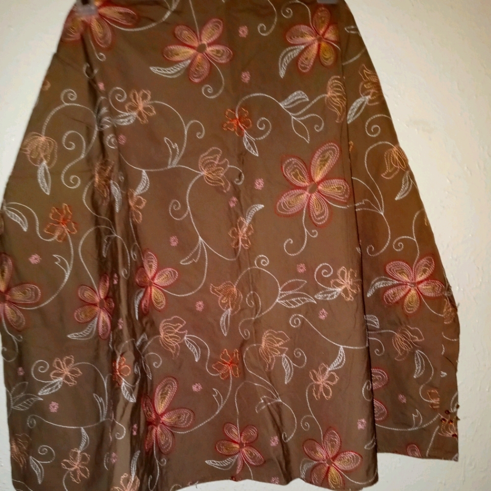 Embroidered Floral Skirt with Sequins